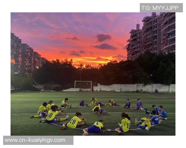 迷你足球场的魅力与乐趣探索小型足球运动的无限可能与发展潜力